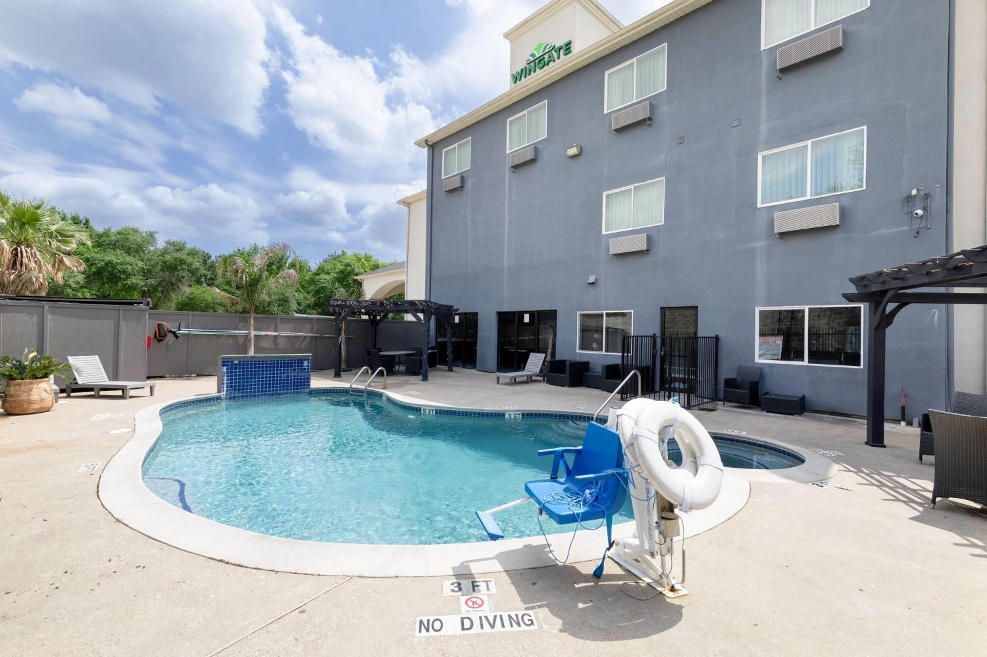 Wingate By Wyndham Humble/Houston Intercontinental Airport Exterior foto